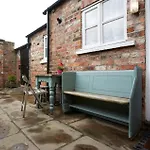 27 George Street York