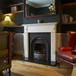 27 George Street Nyaraló