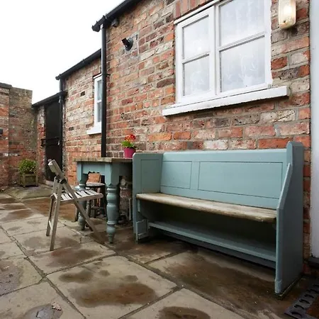 27 George Street York